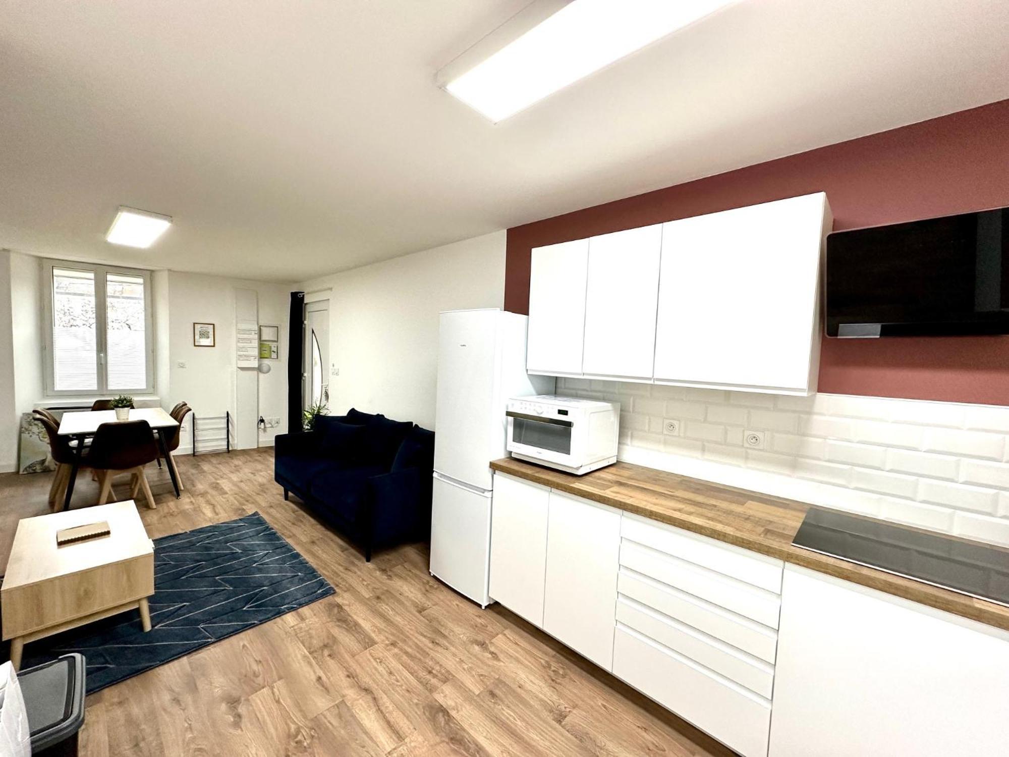 L'Equinoxe - Parking Prive - Zapart'Hotels Malesherbes المظهر الخارجي الصورة
